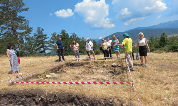 Снимка Комисията за статут на крепостта &bdquo;Асара&ldquo; заседава в Община Николаево