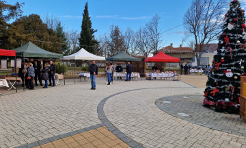 Снимка Коледният базар - Николаево 2023 г. е открит