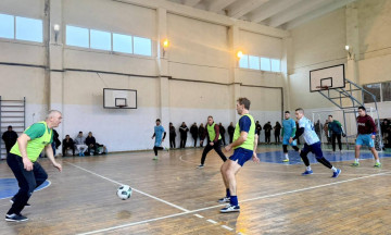 Снимка Кметът Константин Костов: Благотворителният футбол обедини спорт и доброта в Николаево