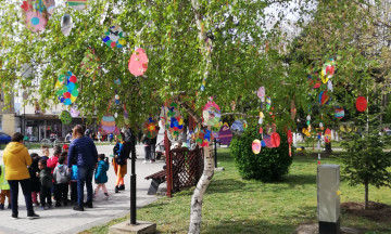 Снимка Великденско дръвче в гр. Николаево