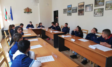 Снимка Ученическо самоуправление в Община Николаево