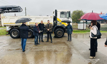 Снимка Кметът на Николаево Константин Костов: Започваме днес ремонта на девет улици и в края на м. април ще го завършим