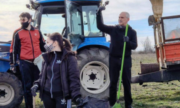 Снимка Инициатива "Да изчистим Николаево!" - началото е поставено!