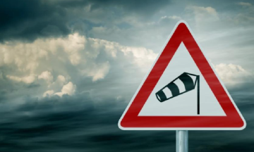 Снимка Предупреждение за опасно време - първа степен (жълт код) за силен вятър със скорост 14-19 м/с, пориви до 24 м/с за цялата страна