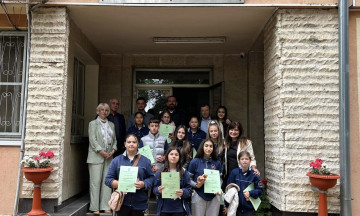 Снимка Децата управляват Община Николаево